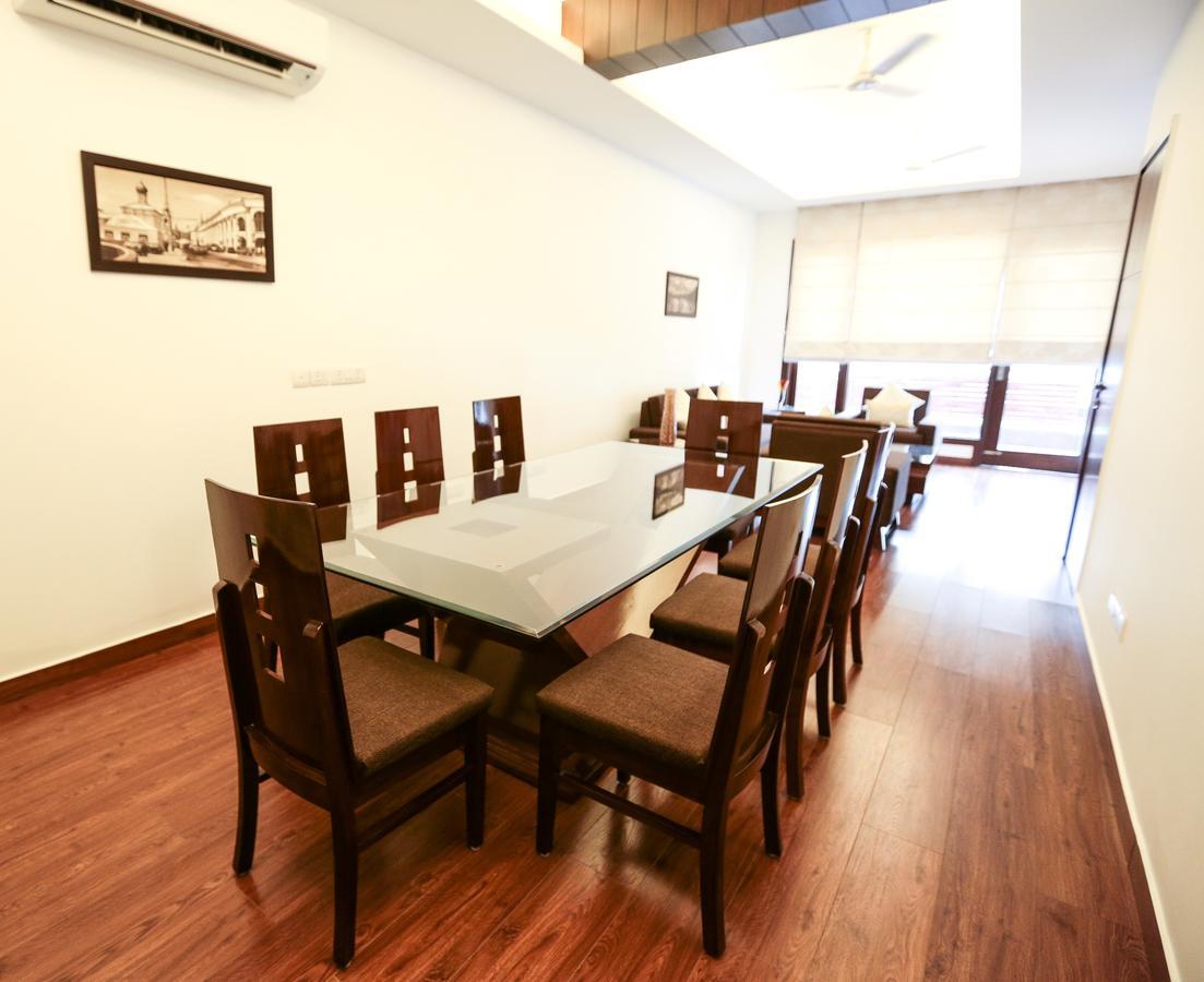 Css Abode Hotel Noida Exterior foto