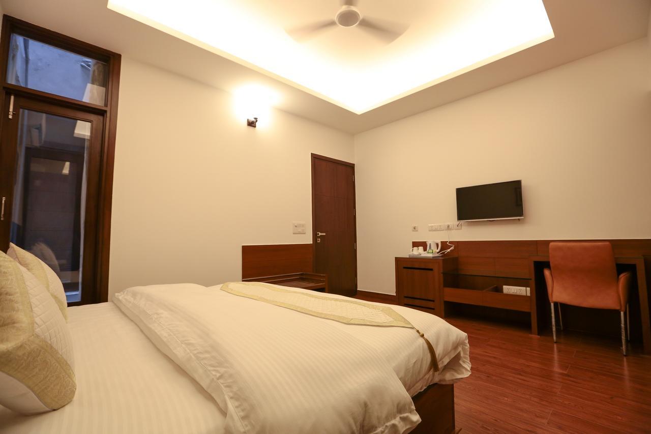 Css Abode Hotel Noida Exterior foto